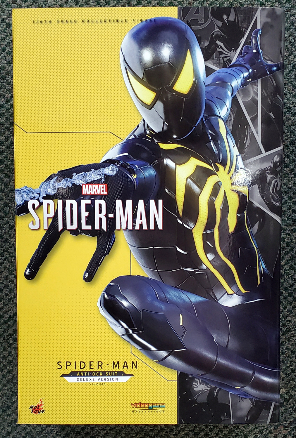 Hot Toys Spider-Man Anti-Ock Suit Deluxe Version 1:6 Scale Figure 1