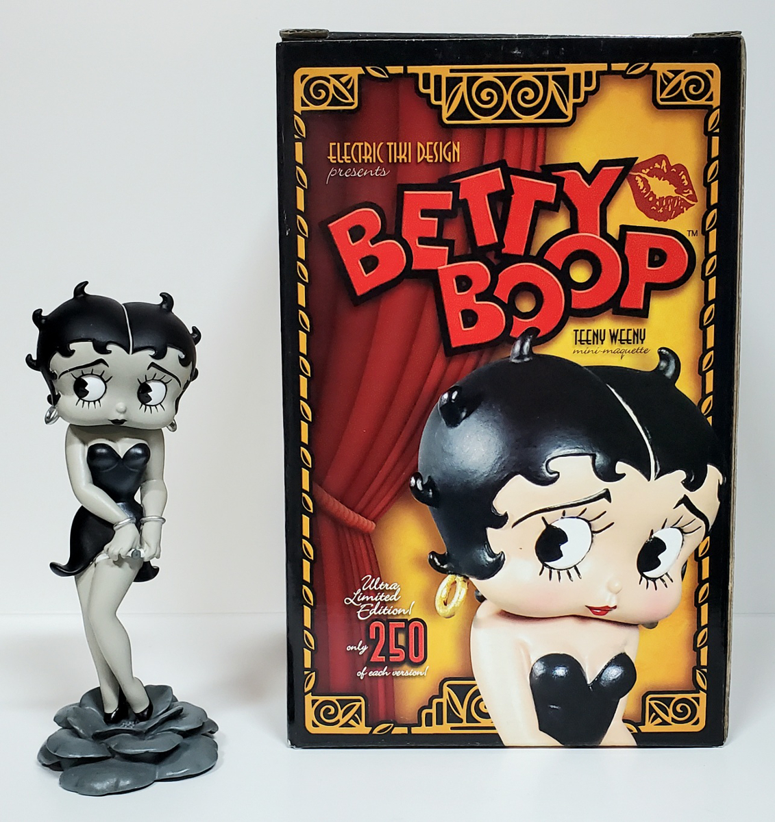 Electric Tiki Betty Boop Statue - Black & White Version: Mint in the Box 1