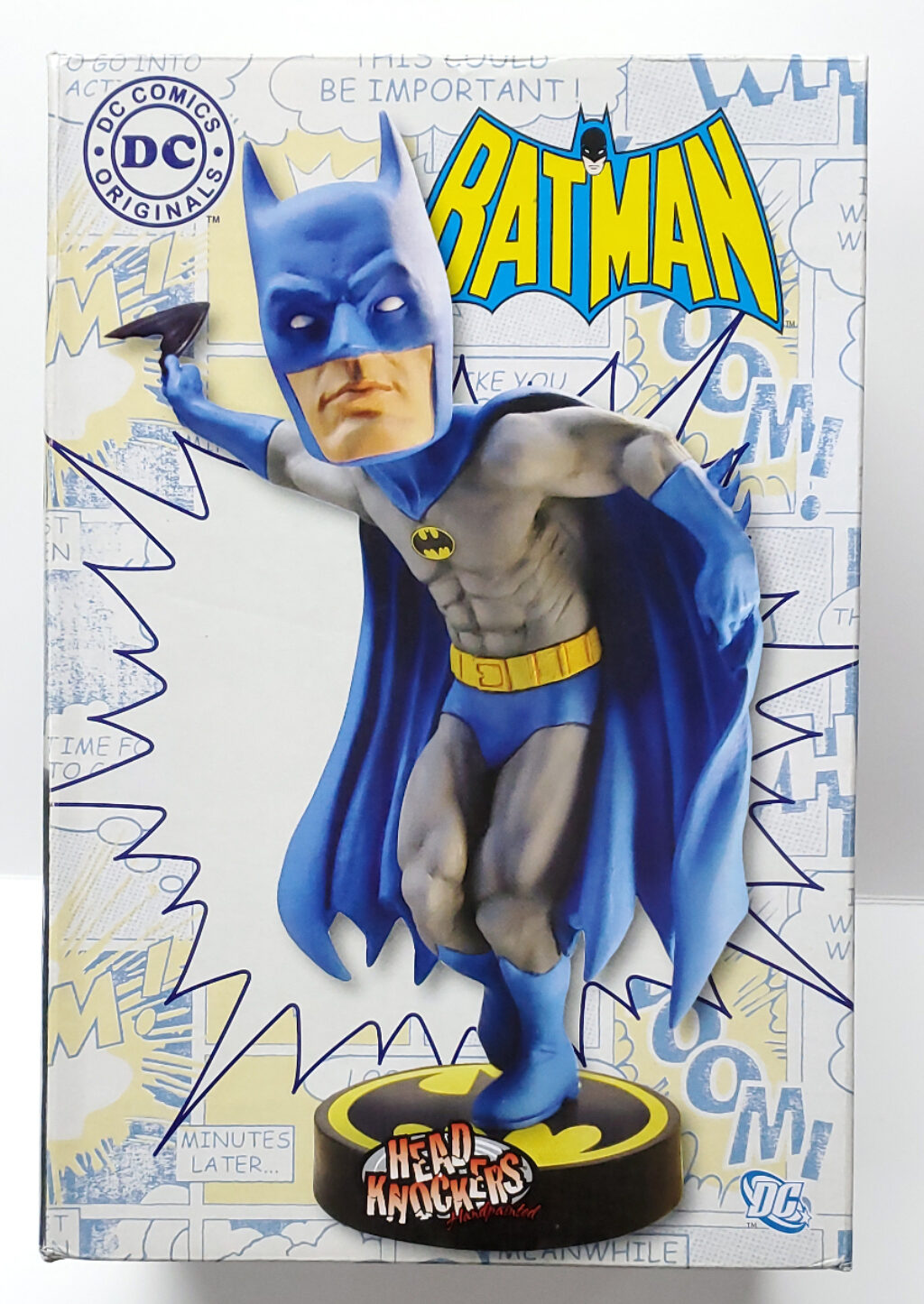 Batman with Batarang Resin Head Knockers Bobblehead from NECA 1
