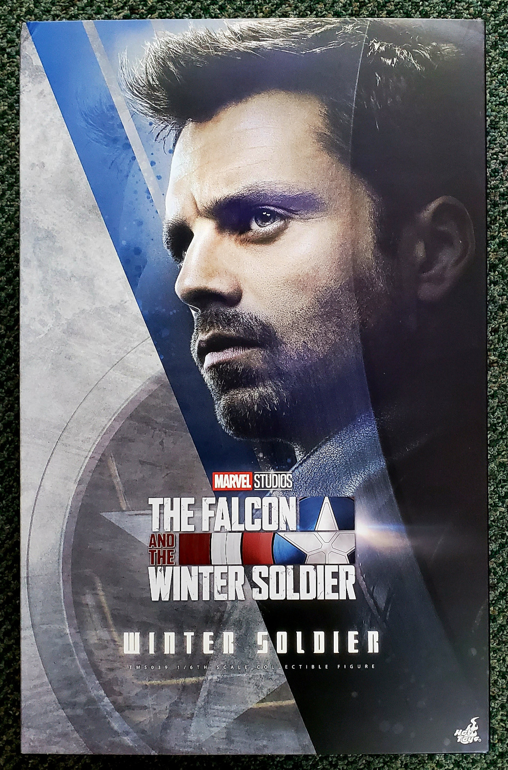 Hot Toys Falcon and Winter Soldier Bucky Barnes 1:6 Scale Figure 1