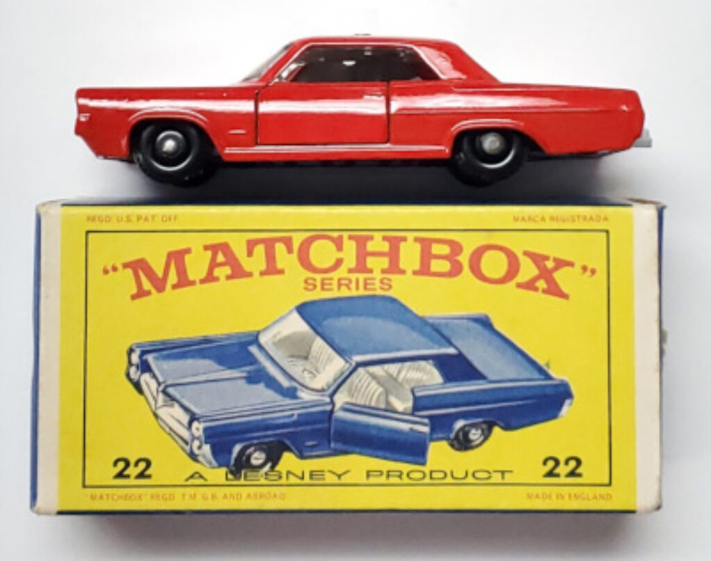 Mint 1964 Matchbox 22-C Pontiac GP Coupe in Original Box 1