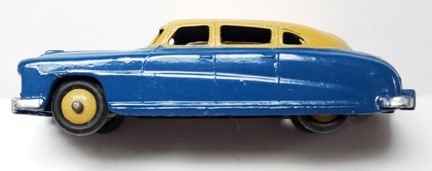 1952 Dinky Toys #139B Two-Tone Blue & Tan Hudson Commodore Sedan 1
