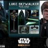 Hot Toys Star Wars The Mandalorian Deluxe Luke Skywalker with Grogu 1:6 Scale Figure 3