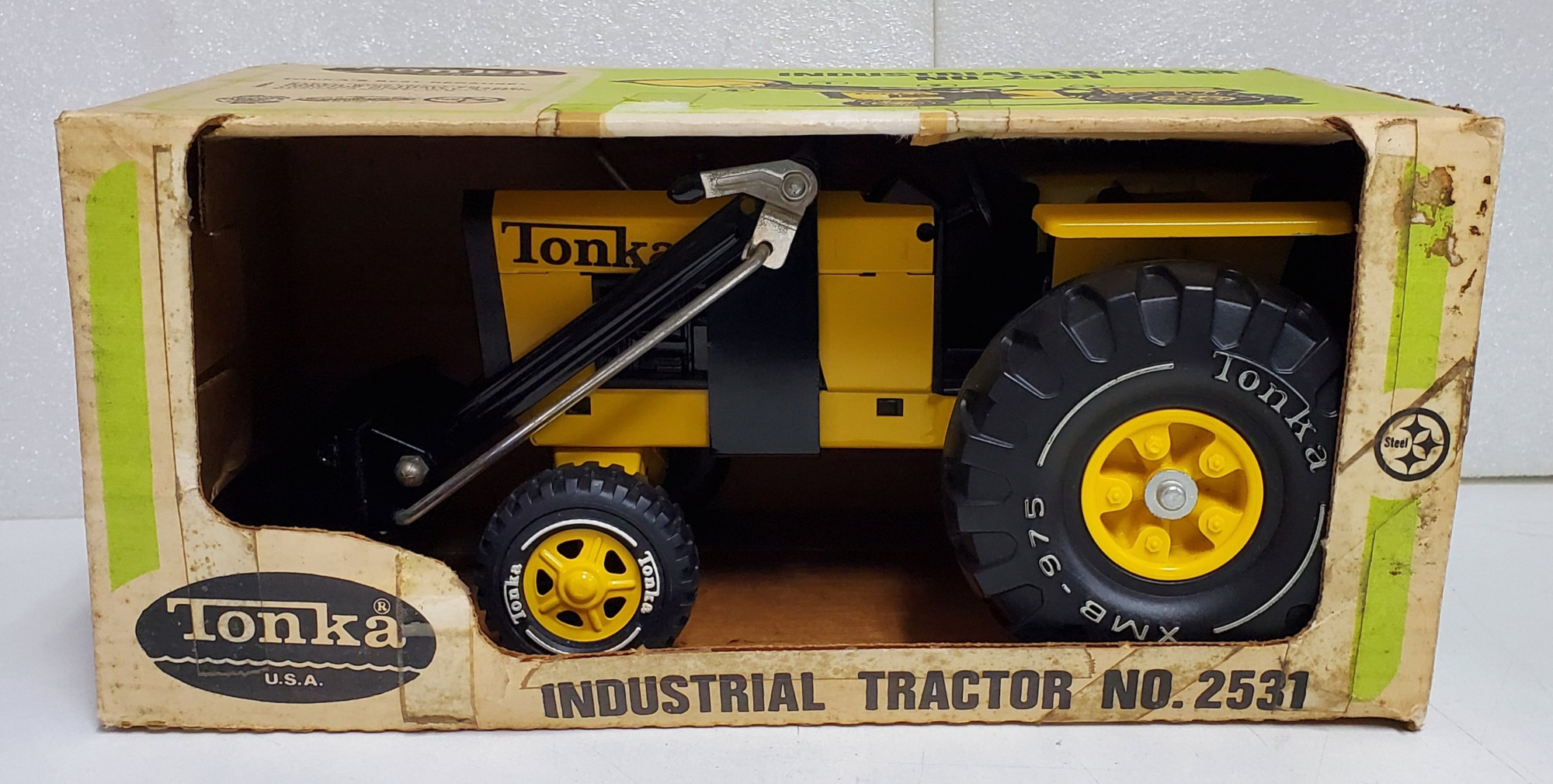 1973 Tonka Pressed Steel No. 2531 Industrial Tractor in the Box 1