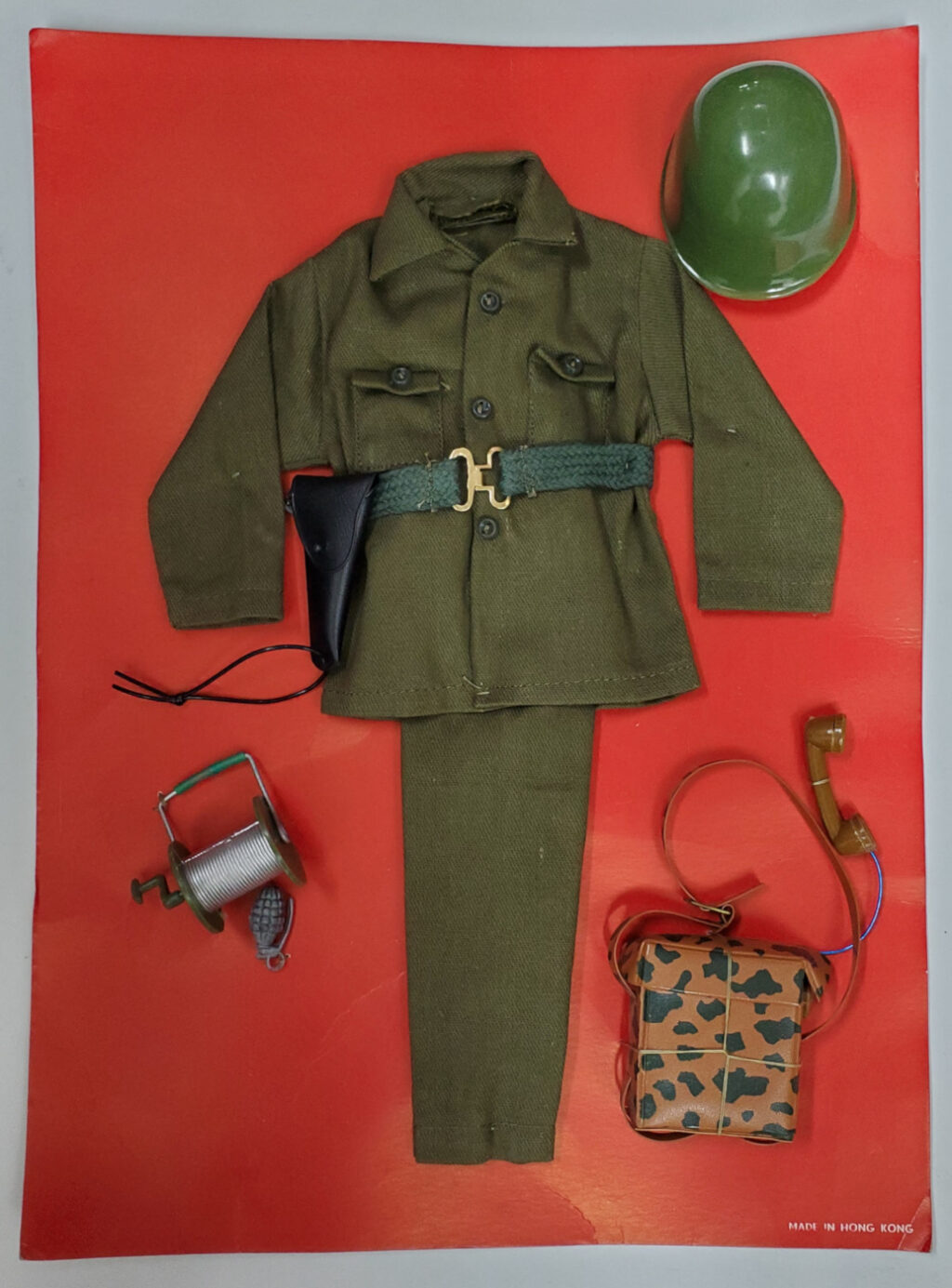 1960's Redbox 12″ G.I. Joe Action Soldier Green Fatigues and Communications Set on the Card