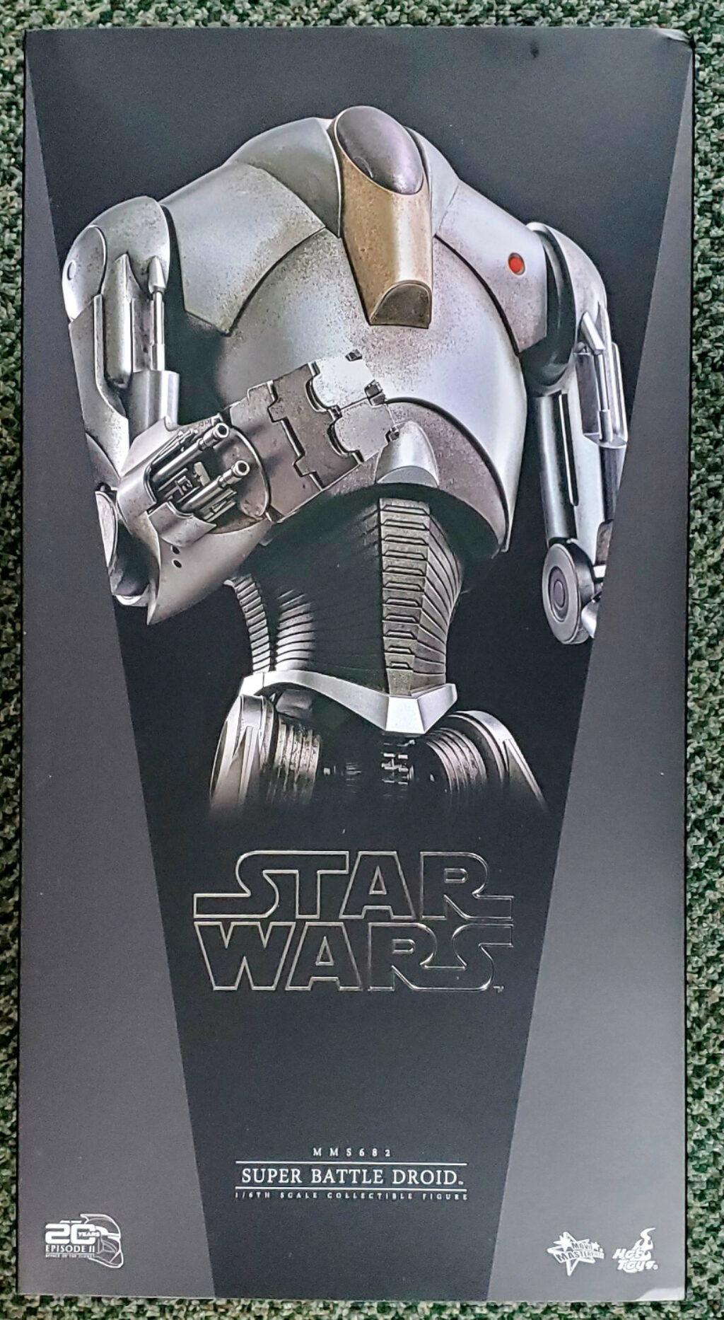 Hot Toys Star Wars Attack of the Clones Super Battle Droid 1:6 Scale Figure 1
