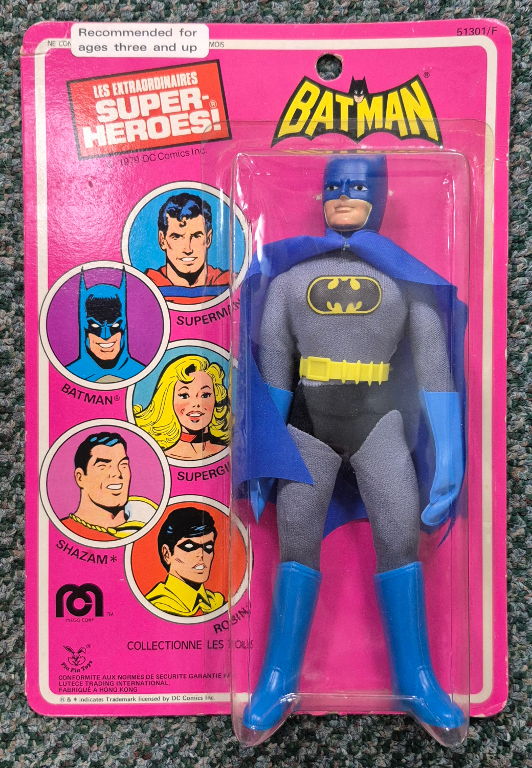 MOC Mego World's Greatest Super-Heroes Batman 8" Action Figure - Mint on French Card 1