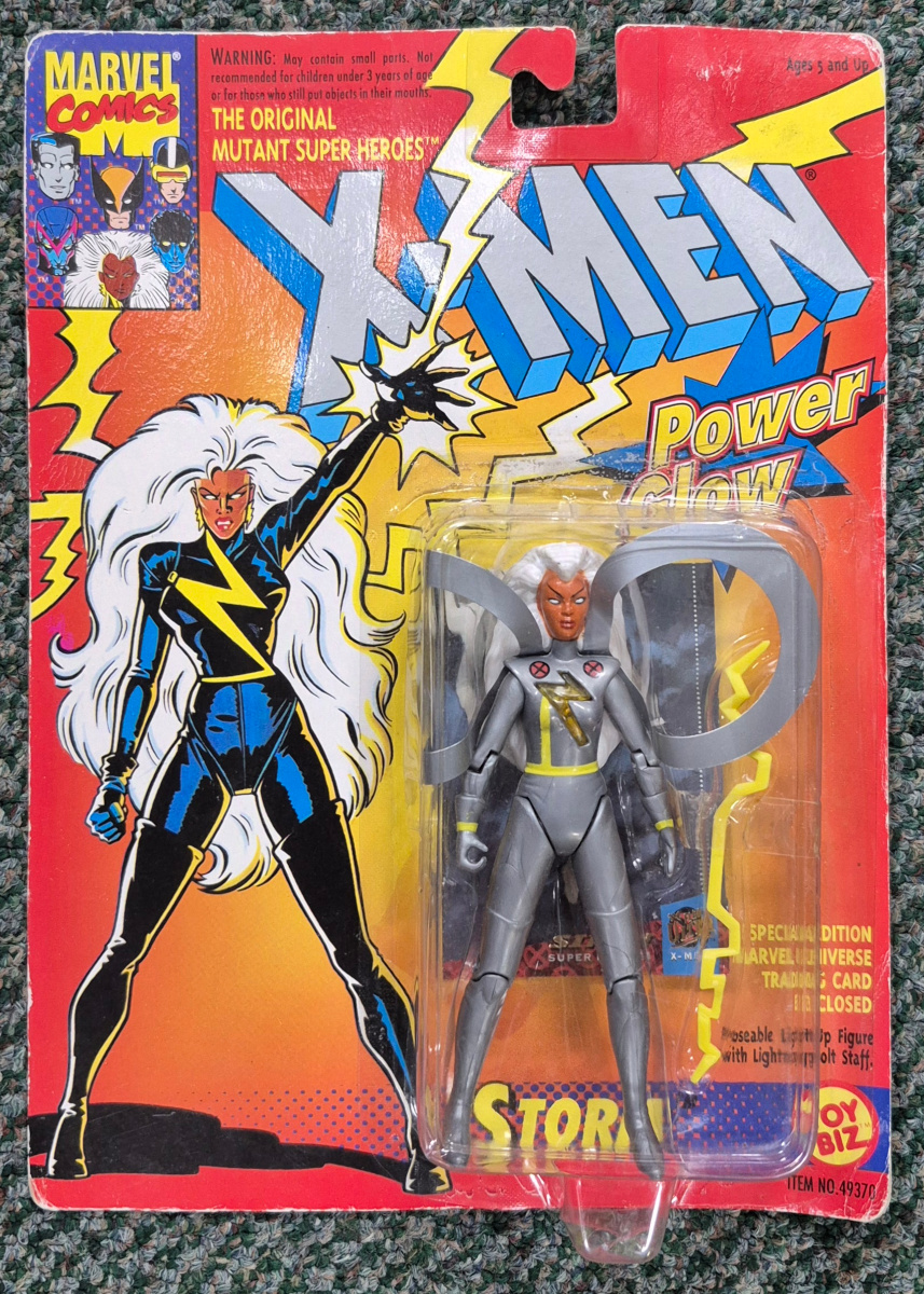 Toy Biz 1993 X-Men Storm Silver Variant Action Figure: Mint on Card 1