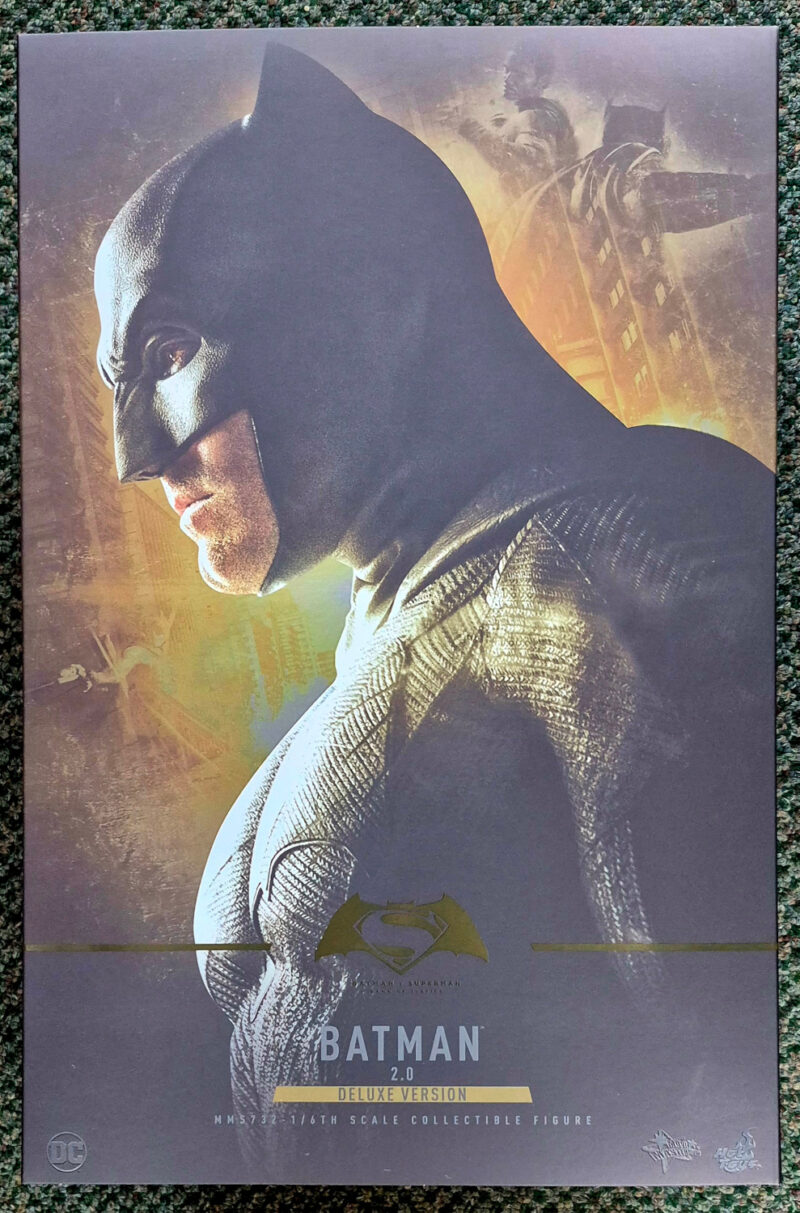 Hot Toys MMS732 Batman vs. Superman: Dawn of Justice Batman 2.0 Deluxe 1:6 Scale Figure 1