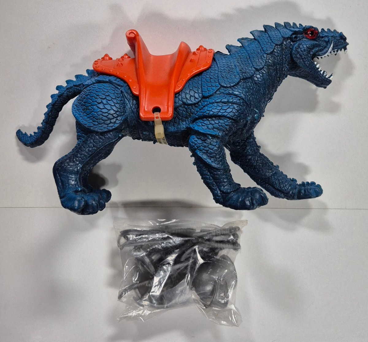 imperial-toy-dragons-knights-daggers-sabretooth-serpent-n-box-6 1983 Imperial Toy Dragons Knights & Daggers Sabretooth Serpent in Box 6