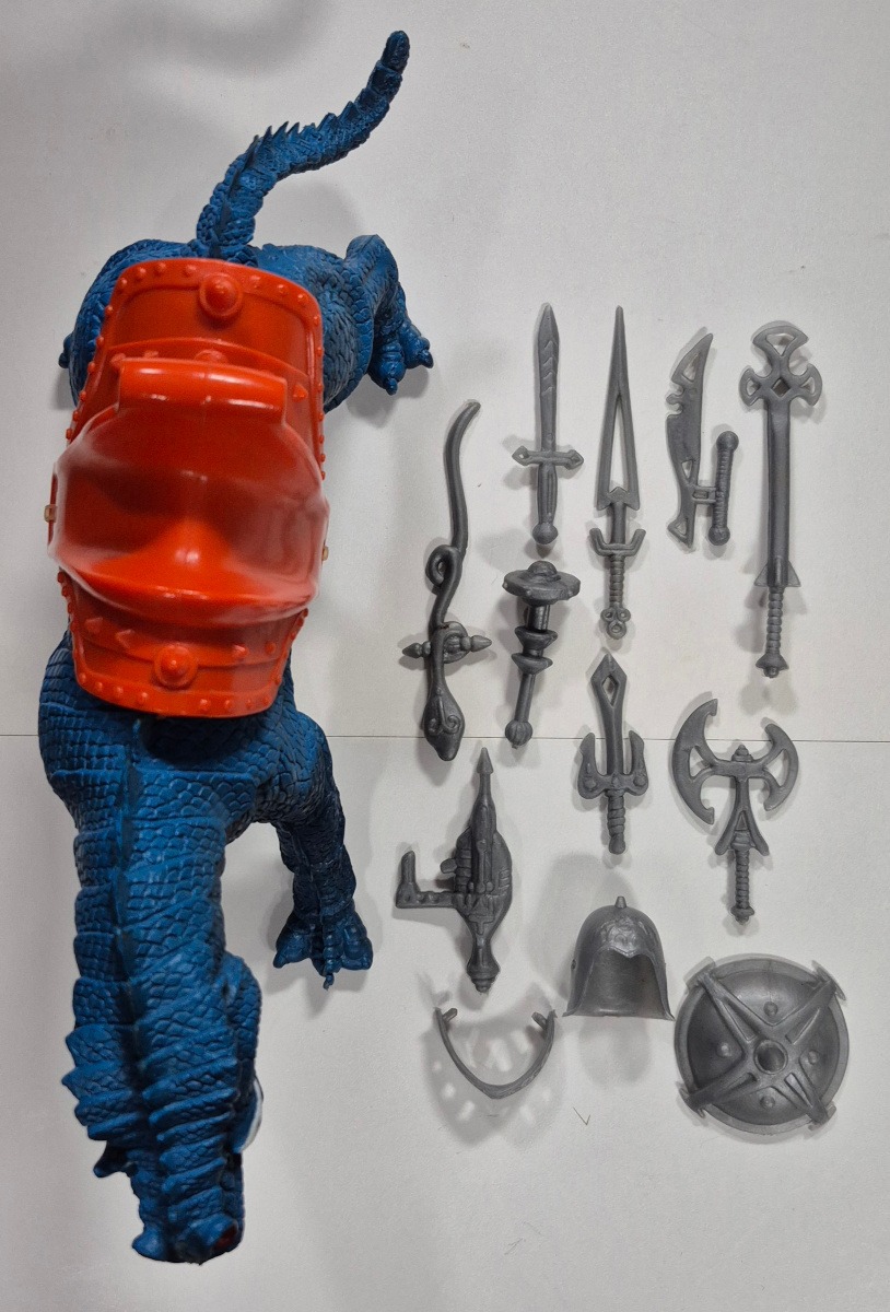 imperial-toy-dragons-knights-daggers-sabretooth-serpent-n-box-7 1983 Imperial Toy Dragons Knights & Daggers Sabretooth Serpent in Box 7