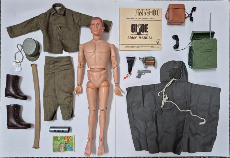 1964 Hasbro G.I. Joe Action Soldier Figure in Complete Command Post Poncho Uniform with All Accessories 5