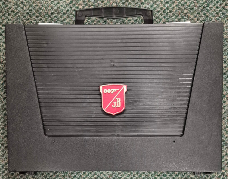 1966 Multiple Toymaker James Bond 007 Assault Raider Kit Attache Case: Complete 1