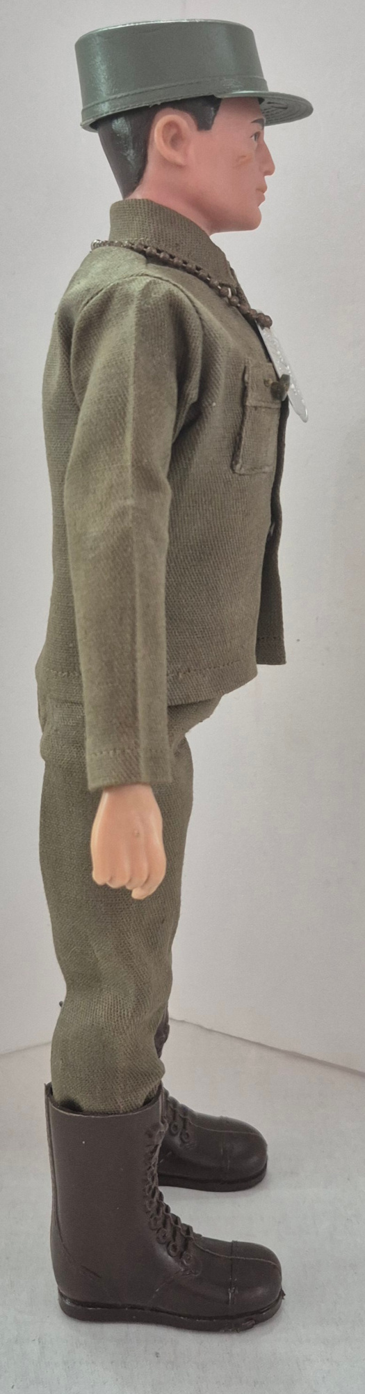 hasbro-1964-gi-joe-action-soldier-in-7500-box-6 1964 Hasbro G.I. Joe Action Soldier in Fatigues Uniform in 7500 Box with Paperwork 6