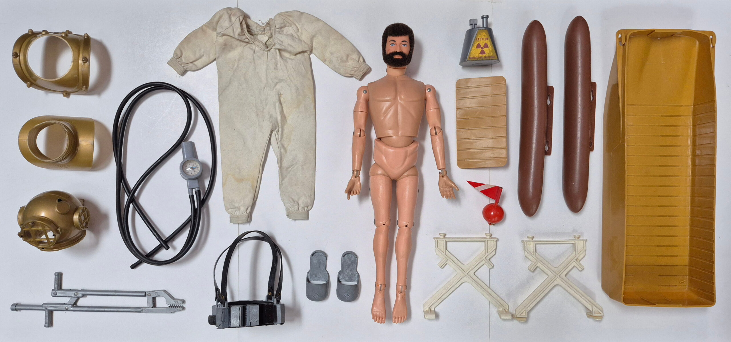 hasbro-1973-gi-joe-adventure-team-land-adventurer-with-sears-exclusive-mystery-of-the-boiling-lagoon-action-set-5 1973 Hasbro G.I. Joe Adventure Team Land Adventurer with Sears Exclusive Mystery of the Boiling Lagoon Action Set 5