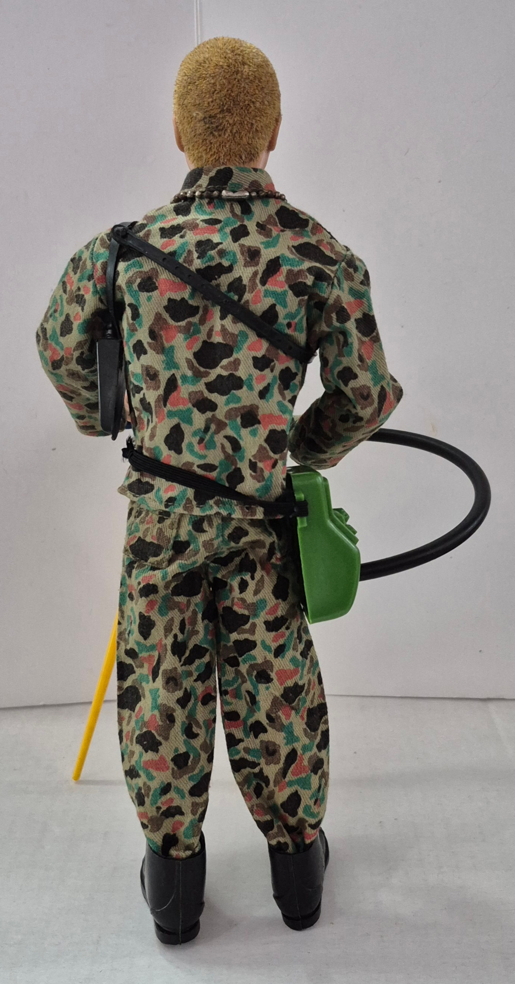 hasbro-1972-gi-joe-man-of-action-and-sonic-rock-blaster-action-set-5 1972 Hasbro G.I. Joe Man of Action with Adventure Team Sonic Rock Blaster Action Set 5