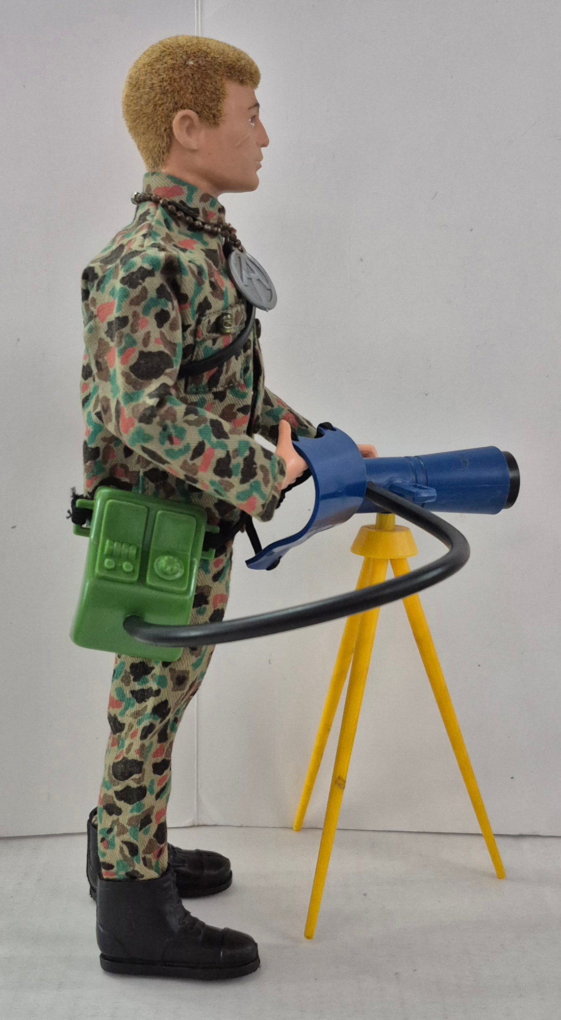 hasbro-1972-gi-joe-man-of-action-and-sonic-rock-blaster-action-set-6 1972 Hasbro G.I. Joe Man of Action with Adventure Team Sonic Rock Blaster Action Set 6