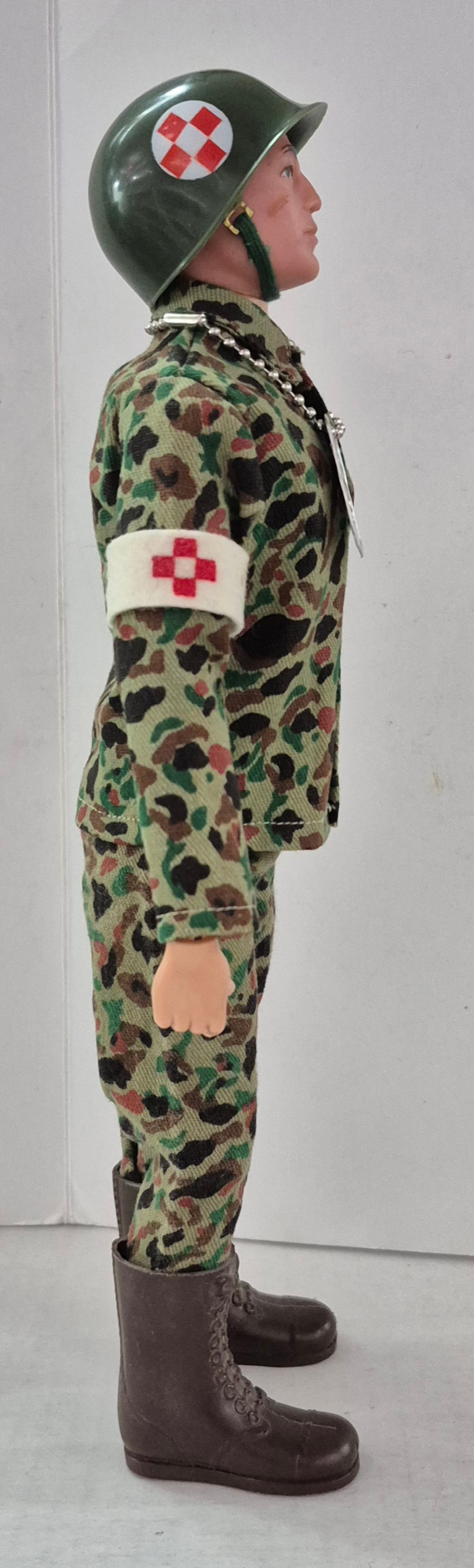 hasbro-1964-gi-joe-action-marine-with-medic-action-set-2 1964 Hasbro G.I. Joe Action Marine in Fatigues with Complete Medic Action Set 2