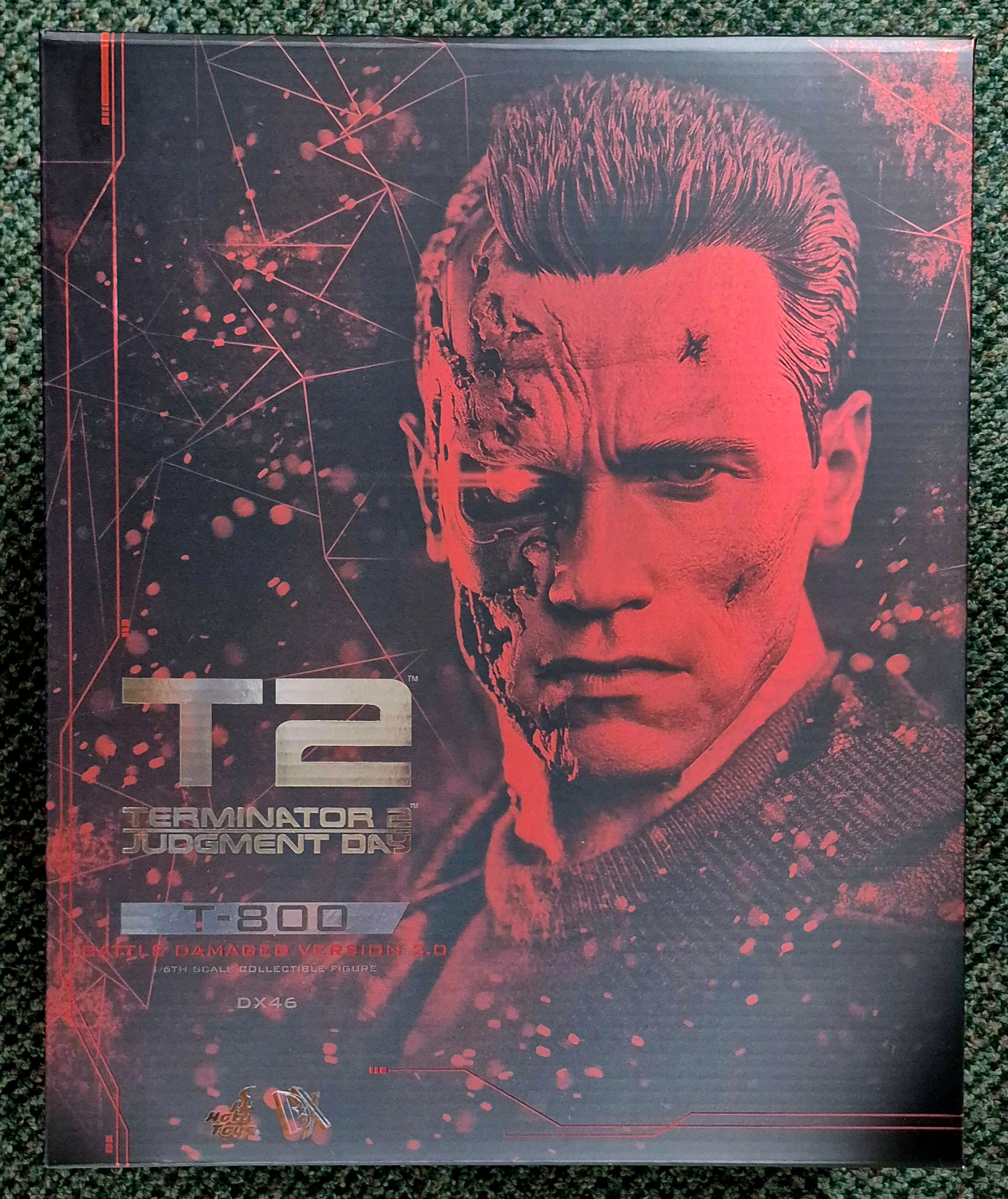 hot-toys-dx46-terminator-2-judgment-day-t-800-battle-damaged-2.0-version-1 Hot Toys DX46 Terminator 2: Judgment Day T-800 (Battle Damaged Version 2.0) 1:6 Scale Figure 1