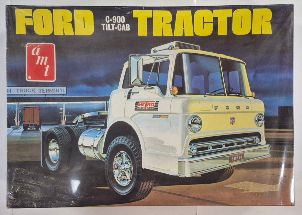 Vintage 1972 AMT Ford C-900 Tilt-Cab Tractor Truck Model Kit in the Box - Factory Sealed 1