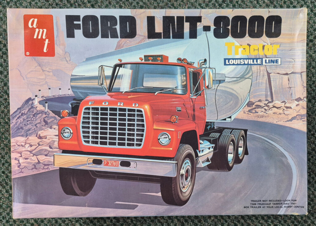 Vintage 1971 AMT Ford LNT-8000 Tractor Louisville Line Model Kit in the Box - Factory Sealed 1