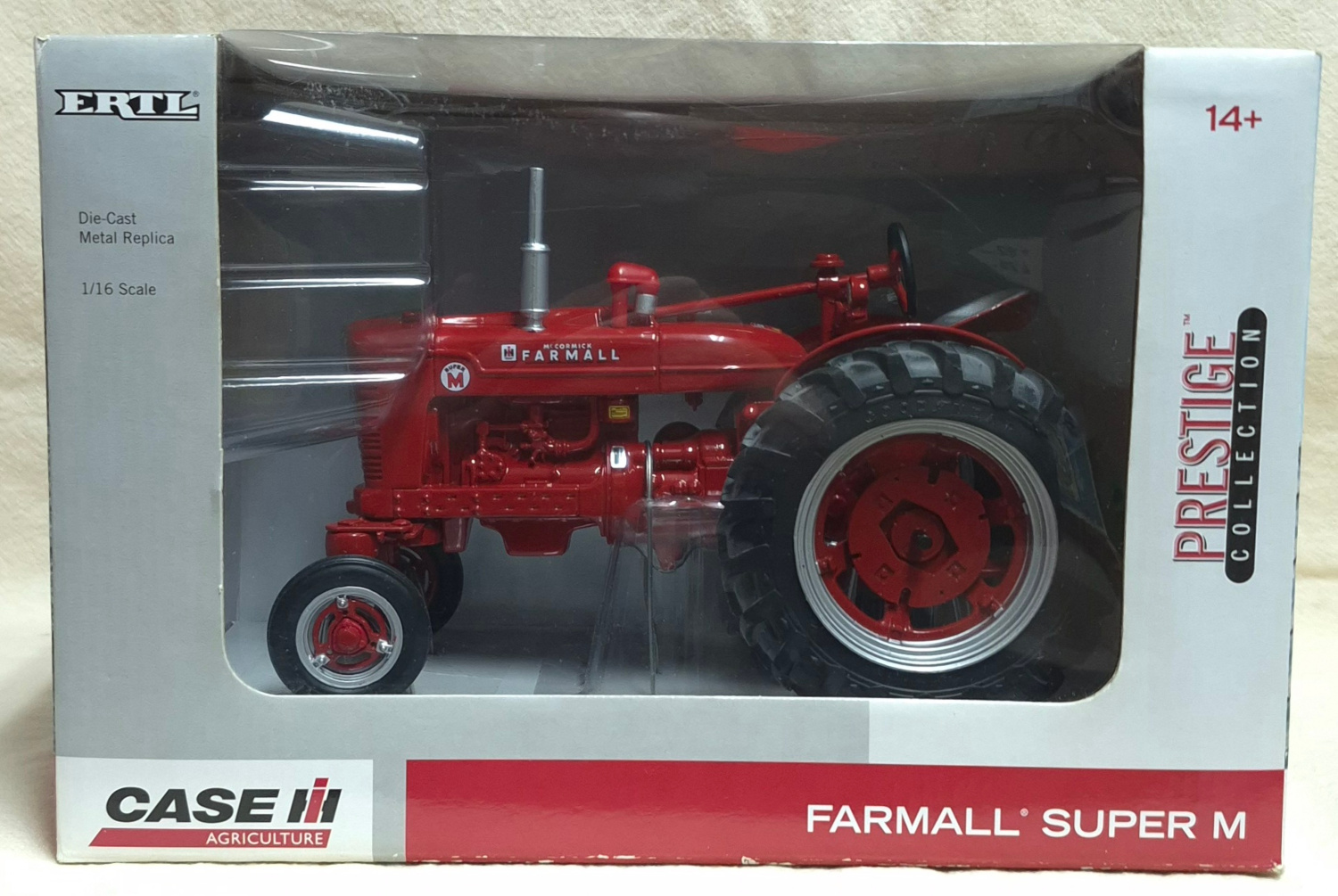 ERTL Prestige Collection Die-cast Case International Harvester Farmall Super M Tractor in Box 1