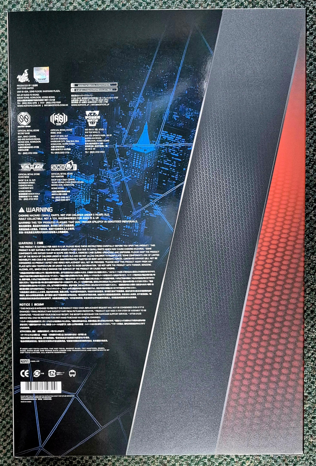 hot-toys-mms772-andrew-garfield-as-the-amazing-spider-man-deluxe-figure-2 Hot Toys MMS772 Andrew Garfield as The Amazing Spider-Man Deluxe 1:6 Scale Figure 2