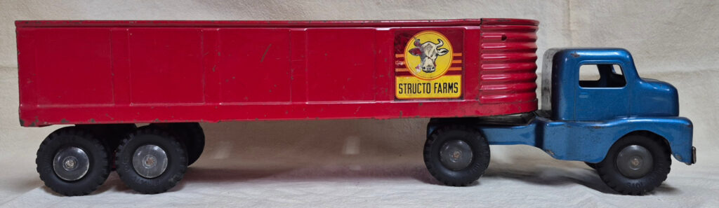 1950's Structo Farms Grain Hauler Tractor Trailer Pressed Steel Truck 1