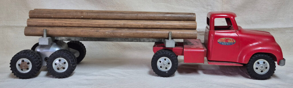1954 Tonka No. 575-4 Logger Pressed Steel Truck with Logs 1