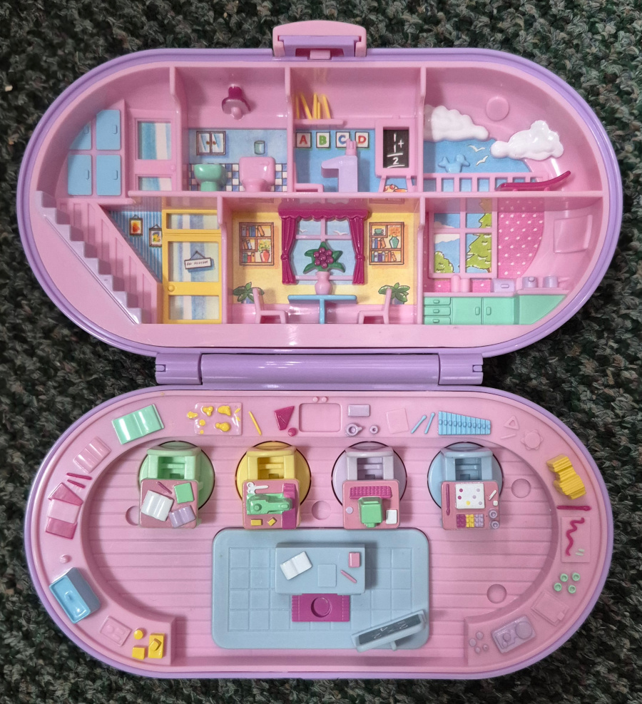 bluebird-polly-pockets-classic-lavender-pollys-stamper-play-set-3 1992 Bluebird Toys Polly Pocket Polly's Stamper Play-Set - Complete & Unused 3