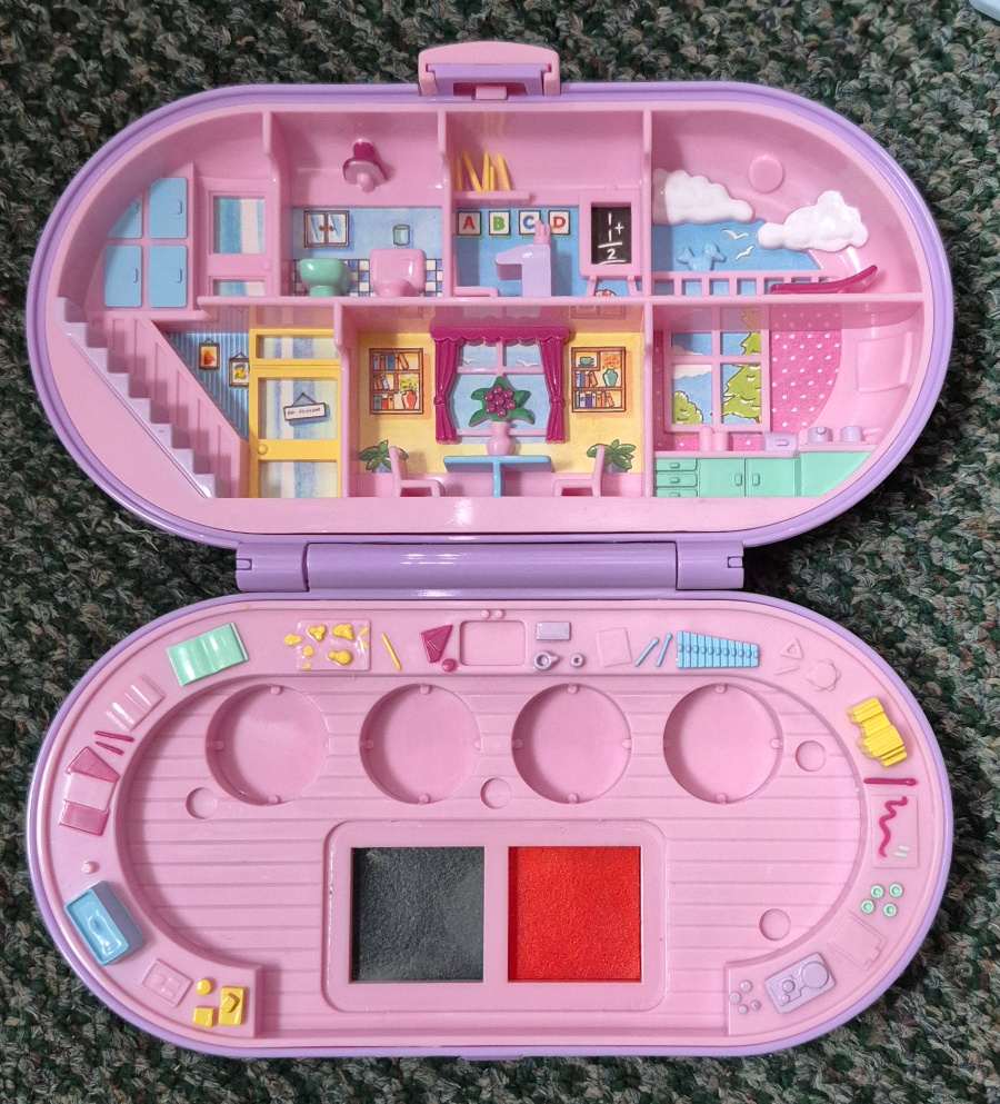 bluebird-polly-pockets-classic-lavender-pollys-stamper-play-set-4 1992 Bluebird Toys Polly Pocket Polly's Stamper Play-Set - Complete & Unused 4