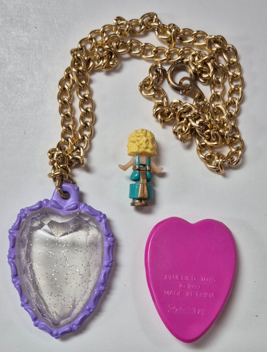 bluebird-toys-polly-pocket-pollys-heart-crystal-pendant-4 1993 Bluebird Toys Polly Pocket Polly's Heart Crystal Pendant - Complete 4