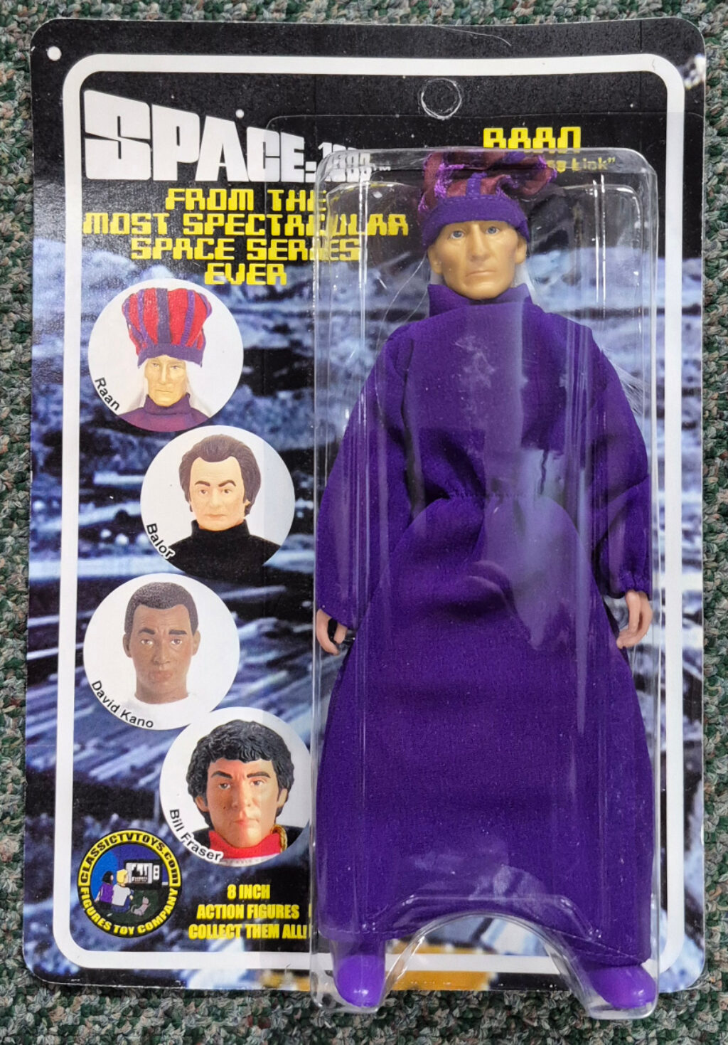 MOC Figures Toy Company Space: 1999 Raan Series 5 Action Figure on Unpunched Factory Sealed Card 1