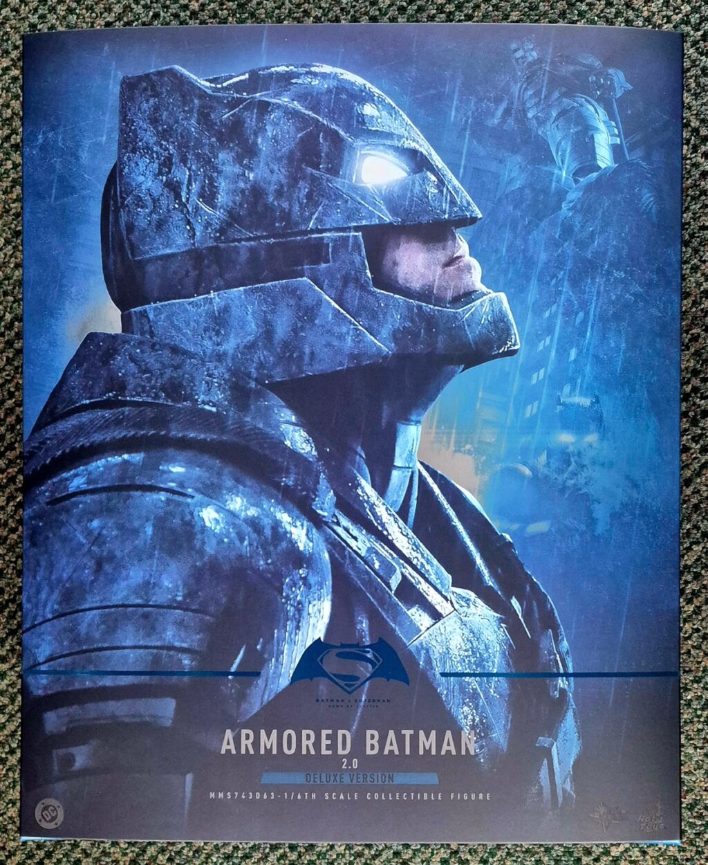 Hot Toys MMS743-D63 Batman vs. Superman Armored Batman 2.0 Deluxe 1:6 Scale Figure 1