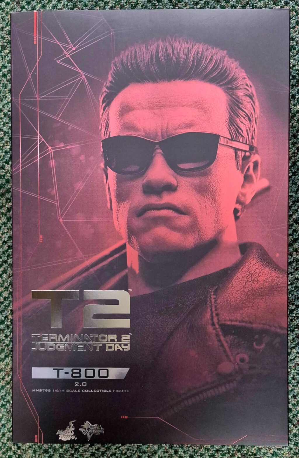 Hot Toys MMS795 T2 Terminator: Judgment Day T-800 Version 2.0 1:6 Scale Figure 1