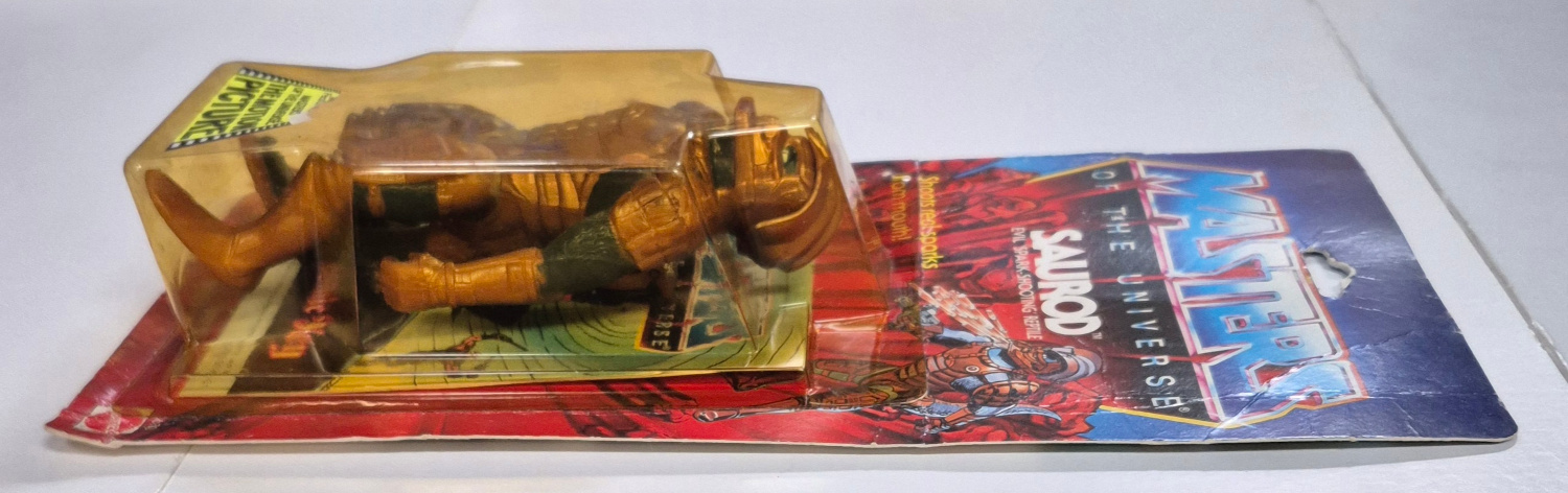 moc-vintage-masters-of-the-universe-motu-saurod-figure-5 MOC 1987 Masters of the Universe (MOTU) Saurod Action Figure on Factory Sealed Card 5