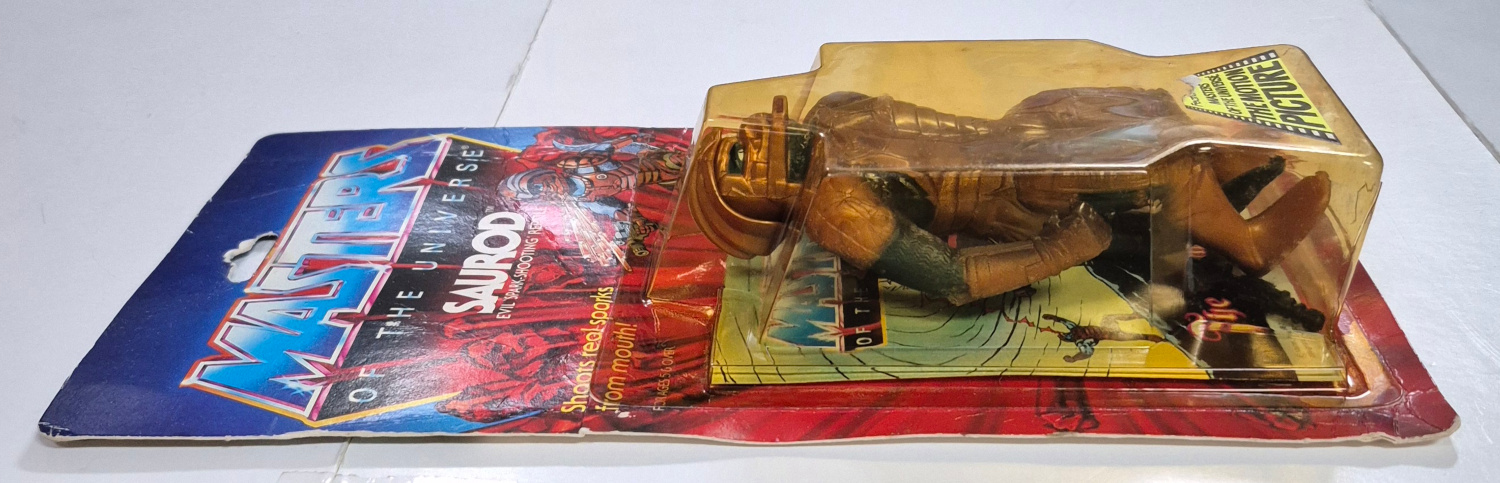 moc-vintage-masters-of-the-universe-motu-saurod-figure-6 MOC 1987 Masters of the Universe (MOTU) Saurod Action Figure on Factory Sealed Card 6