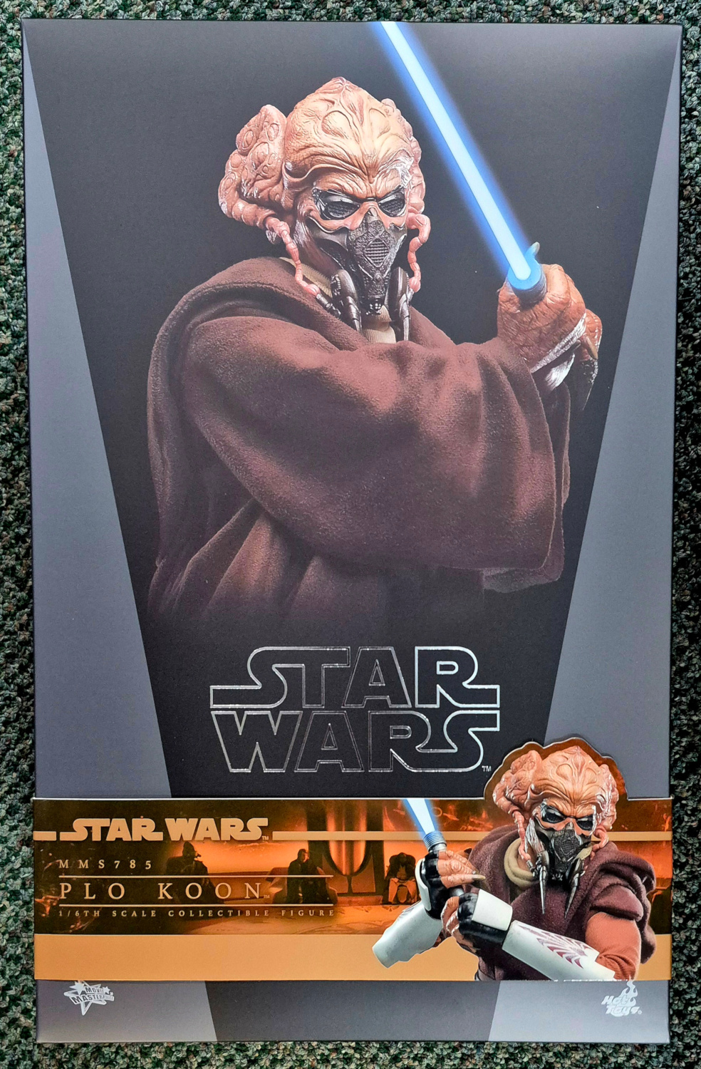 Hot Toys MMS785 Star Wars Revenge of the Sith Plo Koon 1:6 Scale Figure 1