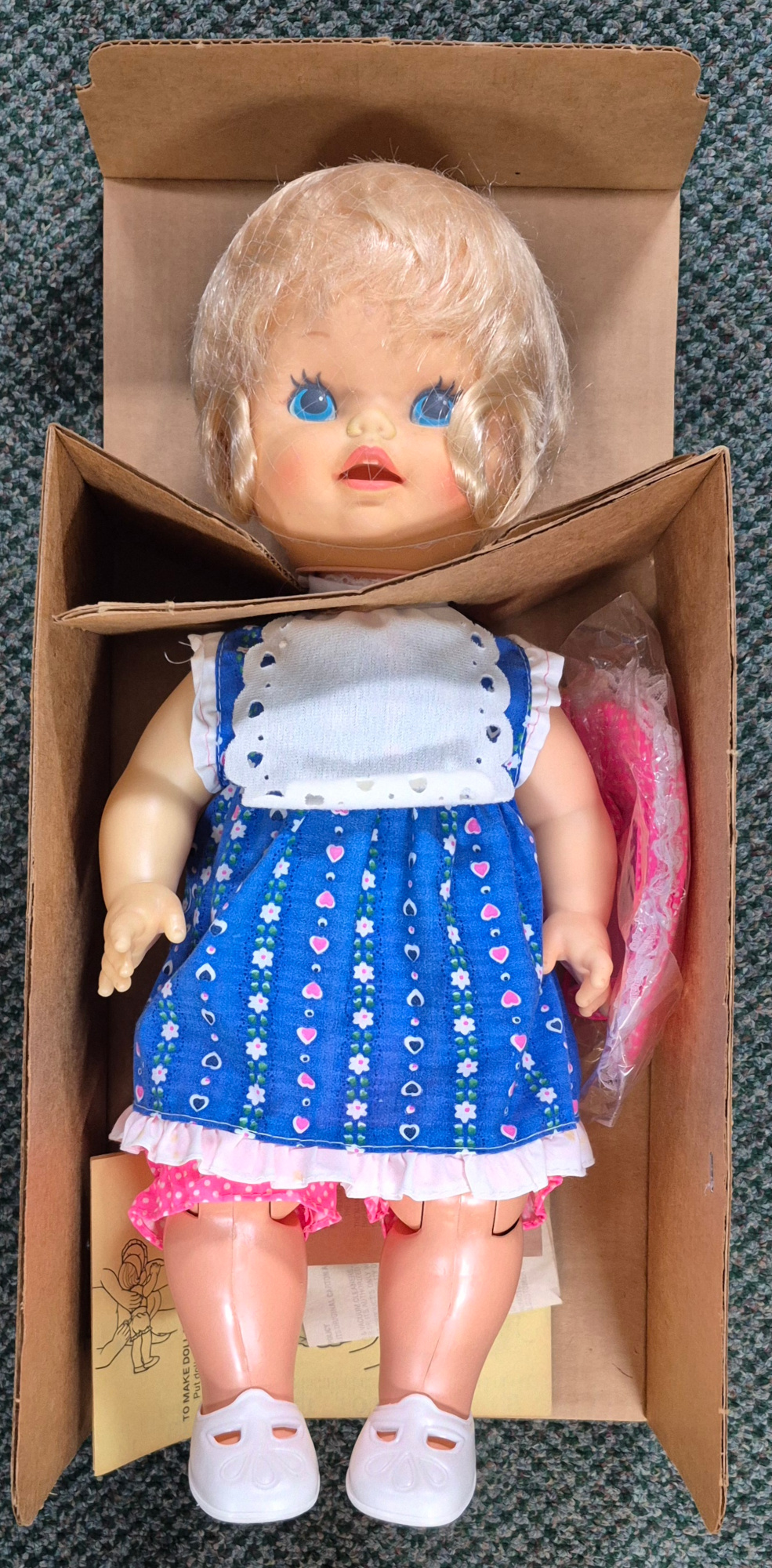 1978-mattel-baby-grows-up-doll-7 1978 Mattel Baby Grows Up Doll : Brand New, Mint in Box 7