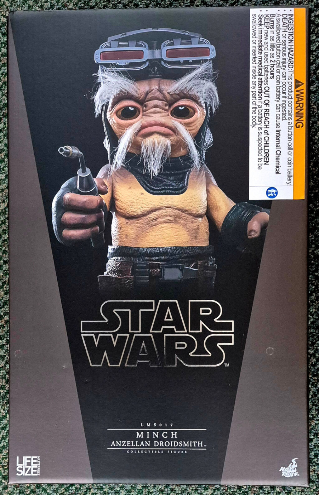 Hot Toys LMS017 Star Wars: The Mandalorian & Grogu Minch Anzellan Droidsmith 1:1 Life-Size Figure 1
