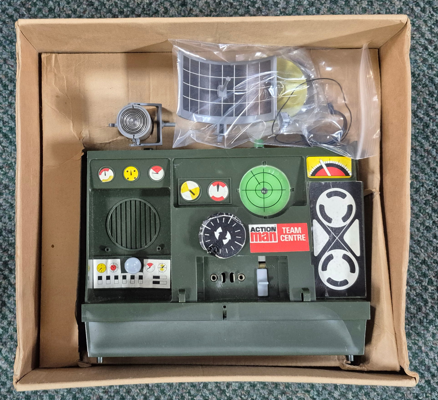 palitoy-action-man-talking-team-control-center-in-the-box-6 1977 Palitoy G.I. Joe Action Man Talking Team Control Centre Complete in Box - Works! 6
