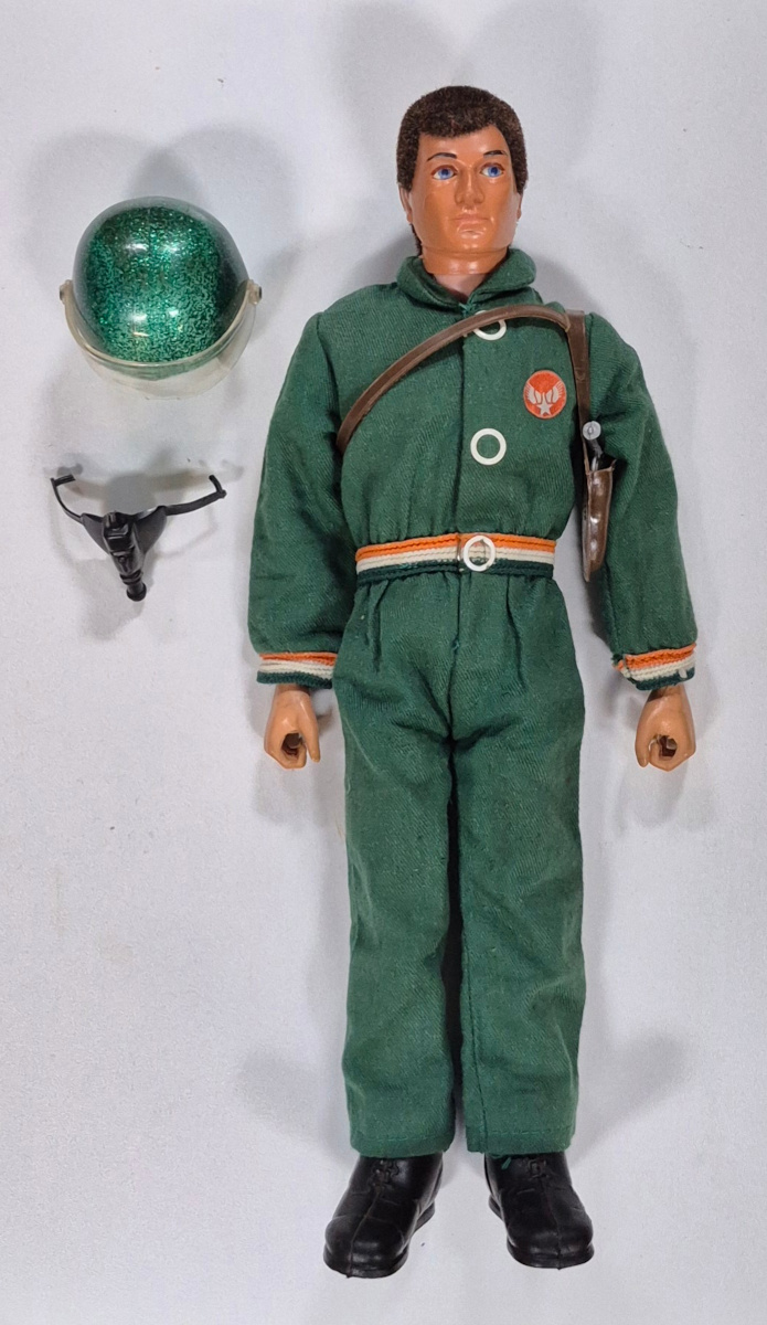 palitoy-action-man-transport-command-pursuit-craft-and-pilot-figure-8 1978 Palitoy G.I. Joe Action Man Transport Command Pursuit Craft and Pilot Complete in Box 8