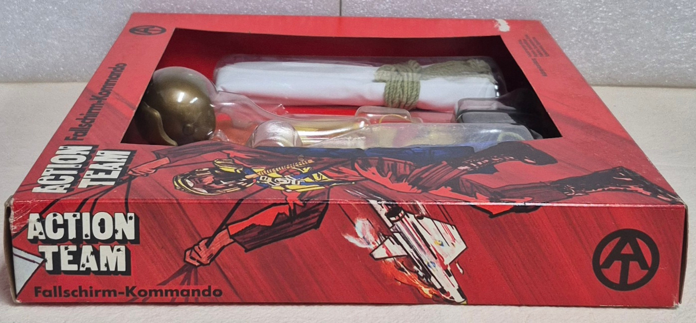 schildkrot-hasbro-gi-joe-action-team-fallschirm-kommando-fantastic-freefall-set-6 1970 Schildkrot Hasbro G.I. Joe Action Team Fallschirm-Kommando (Fantastic Freefall) Set : Mint in Box 6