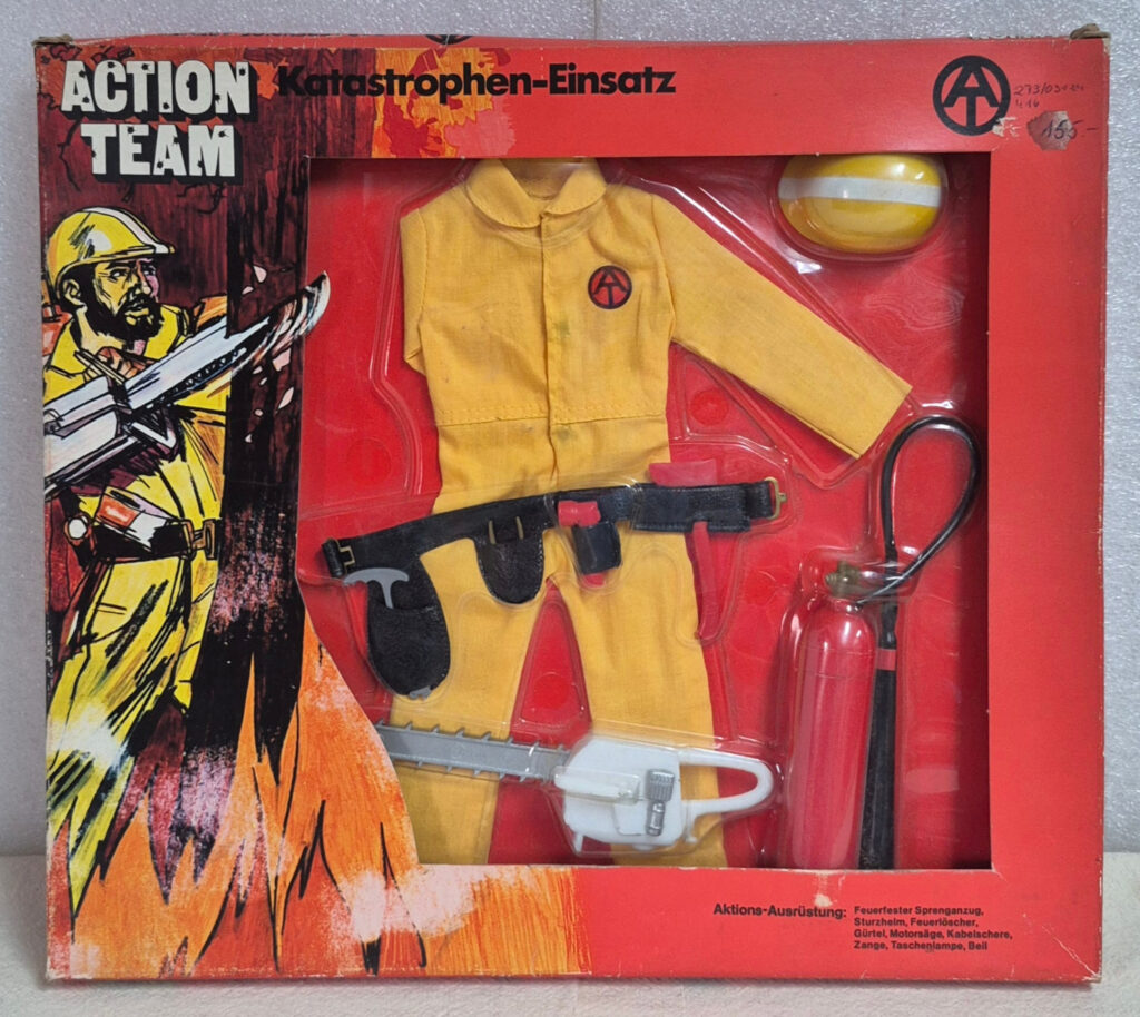 1970 Schildkrot Hasbro G.I. Joe Action Team Katastrophen-Einsatz (Smoke Jumper) Equipment Set : Mint in Box 1