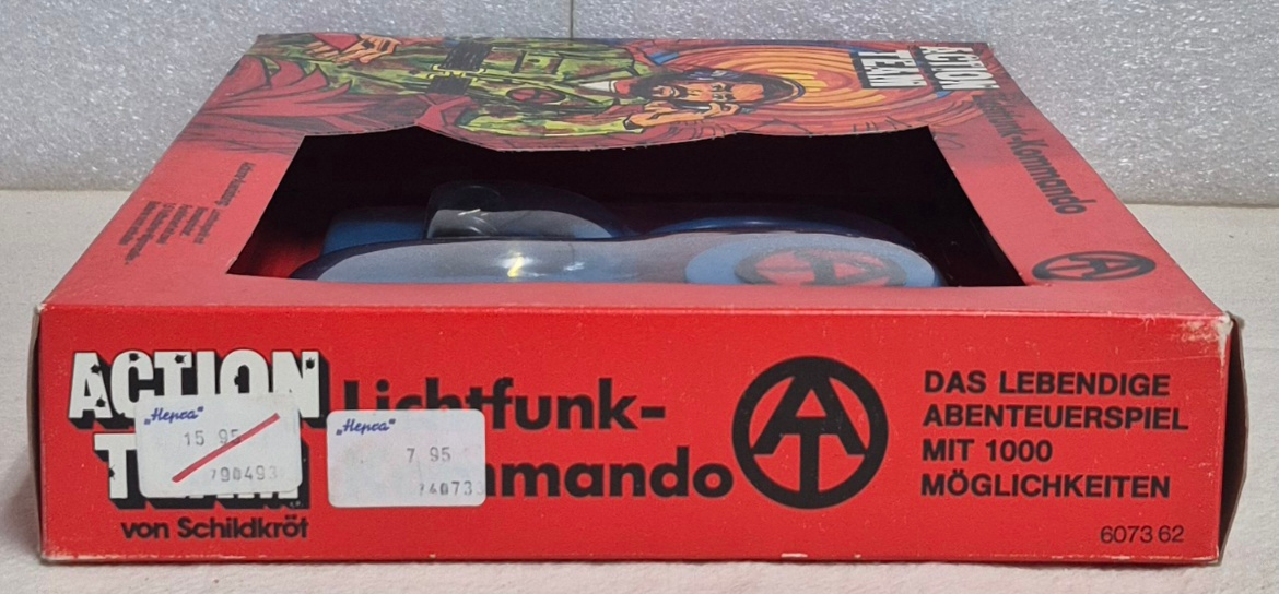 schildkrot-hasbro-gi-joe-action-team-lichtfunk-kommando-signal-flasher-5 1970 Schildkrot Hasbro G.I. Joe Action Team Lichtfunk-Kommando (Signal Flasher) : Mint in Box 5