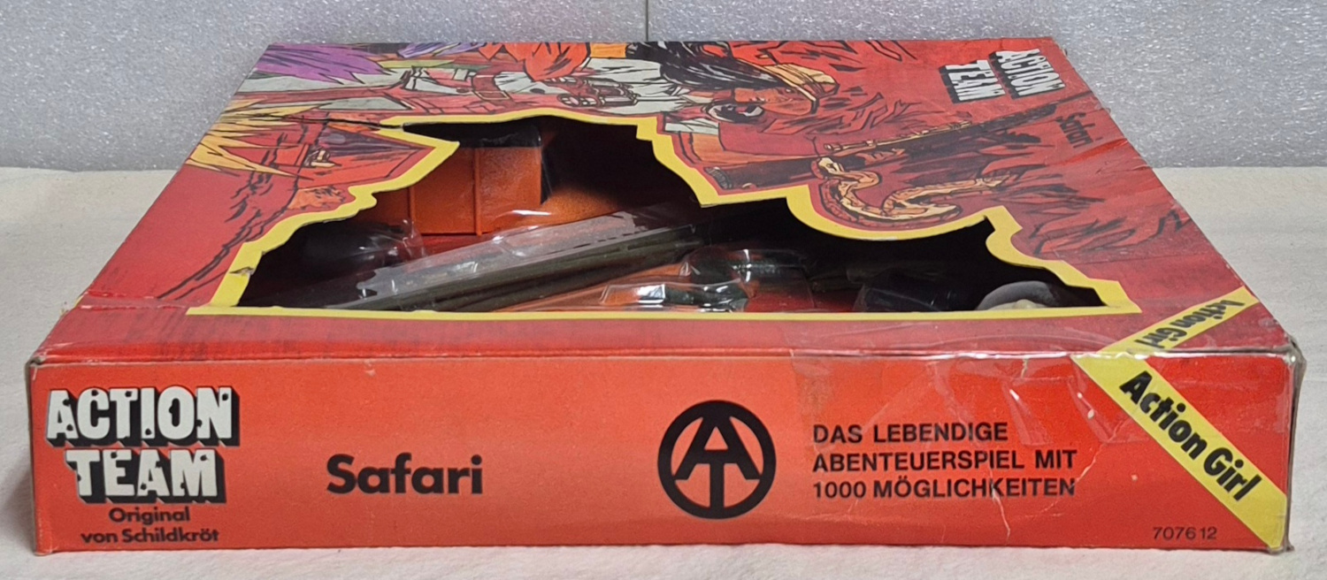 schildkrot-hasbro-gi-joe-action-team-safari-outfit-for-action-girl-5 1975 Schildkrot Hasbro G.I. Joe Action Team Safari Outfit for Action Girl: Mint in Box 5
