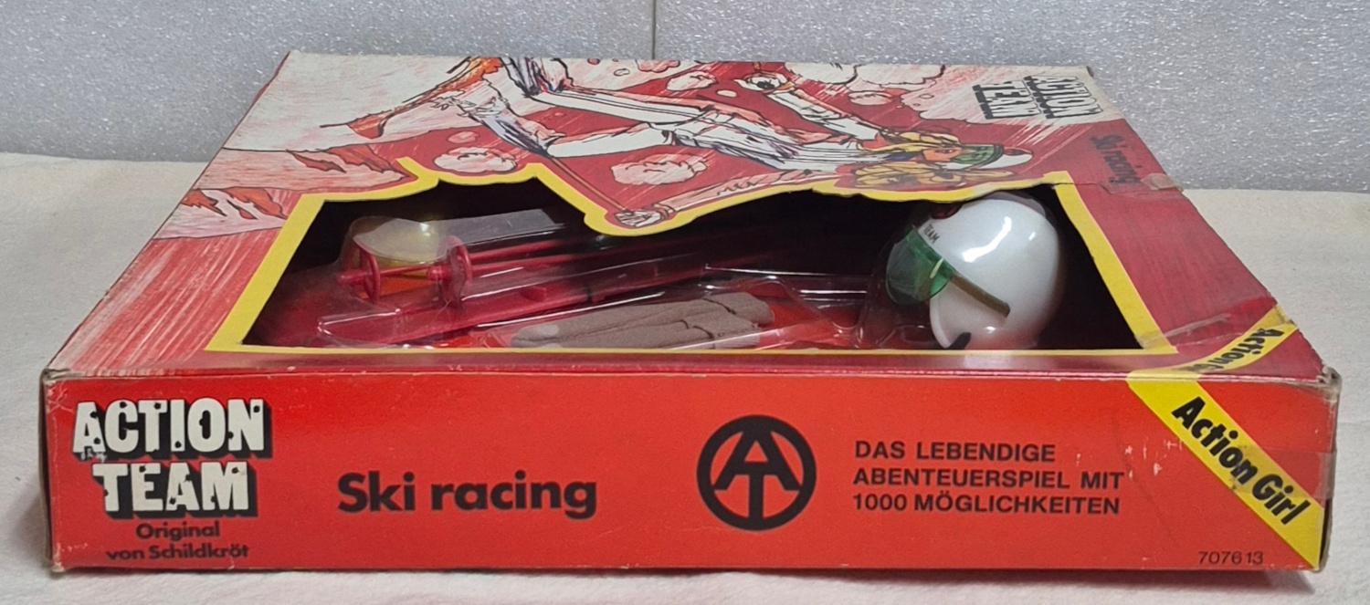 schildkrot-hasbro-gi-joe-action-team-ski-racing-outfit-for-action-girl-5 1975 Schildkrot Hasbro G.I. Joe Action Team Ski Racing Outfit for Action Girl: Mint in Box 5