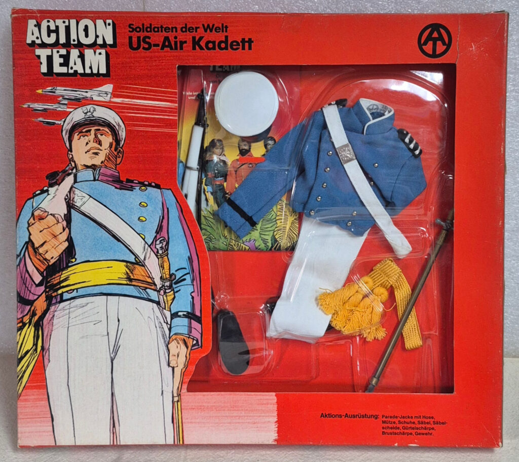 1970 Schildkrot Hasbro G.I. Joe Action Team Soldaten der Welt US-Air Kadett Uniform Set : Mint in Box 1