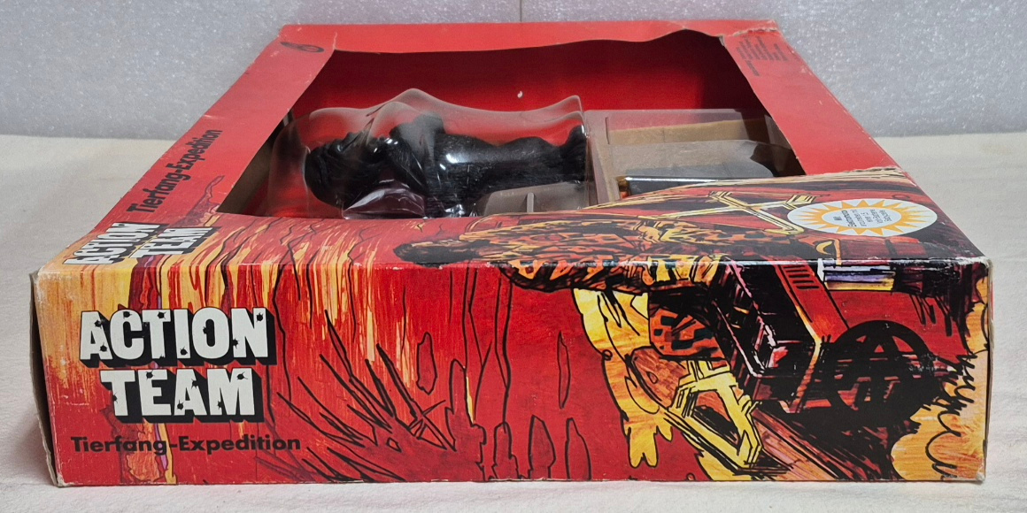 schildkrot-hasbro-gi-joe-action-team-tierfang-expedition-capture-of-the-pygmy-gorilla-set-6 1970 Schildkrot Hasbro G.I. Joe Action Team Tierfang-Expedition (Capture of the Pygmy Gorilla) Set : Mint in Box 6