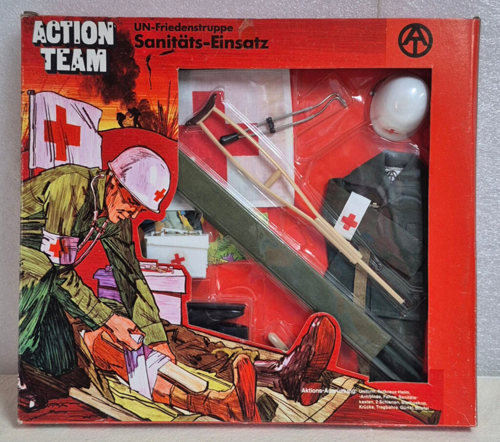 1970 Schildkrot Hasbro G.I. Joe Action Team UN-Friedenstruppe Sanitäts-Einsatz (Medical Mission) Equipment Set : Mint in Box 1